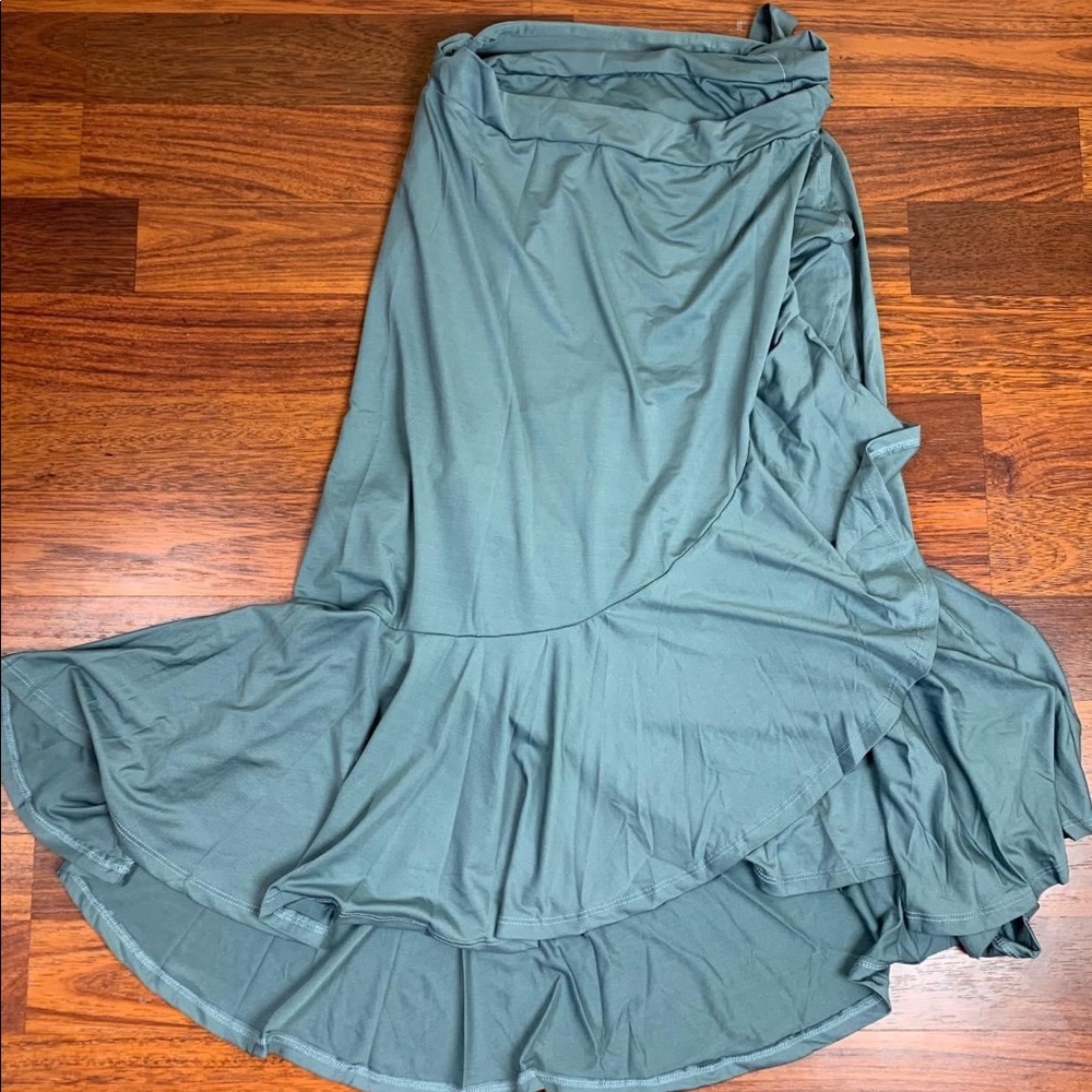 Lularoe Bella Wrap skirt